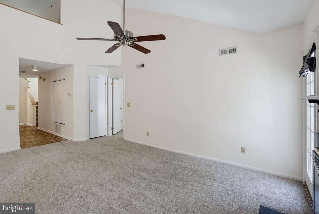 407 MADELINE COURT