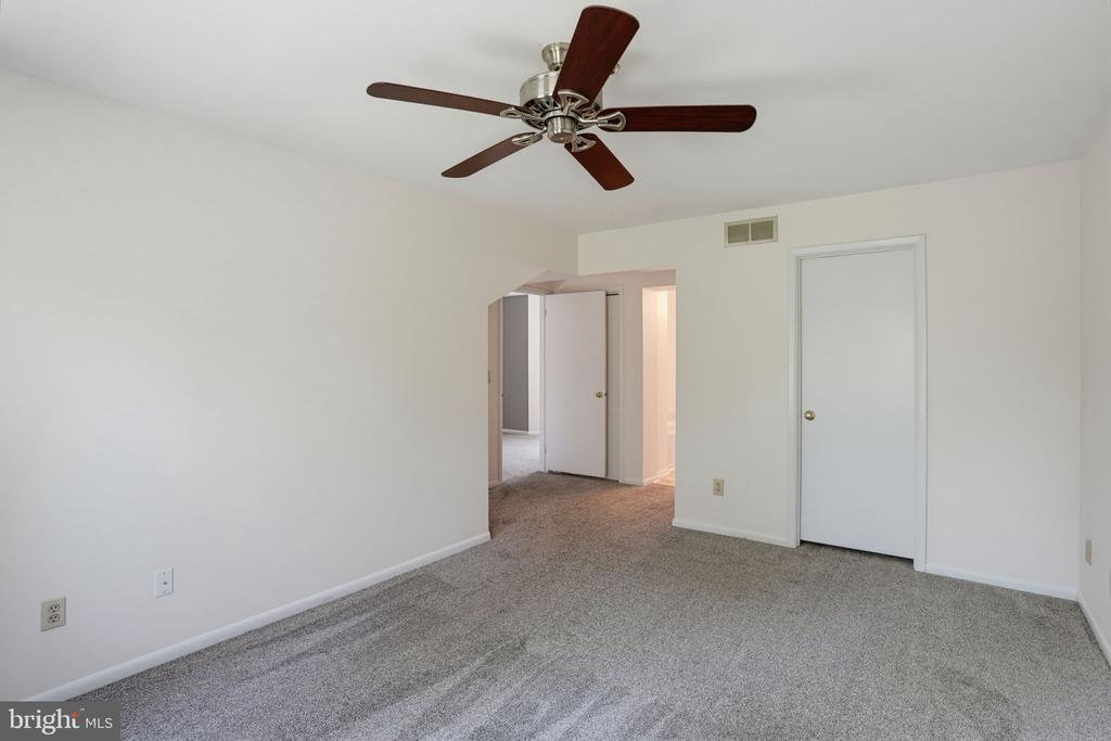 407 MADELINE COURT