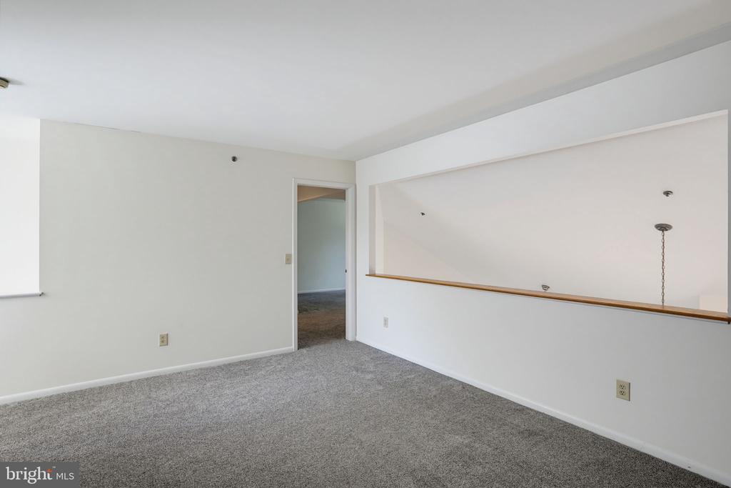 407 MADELINE COURT