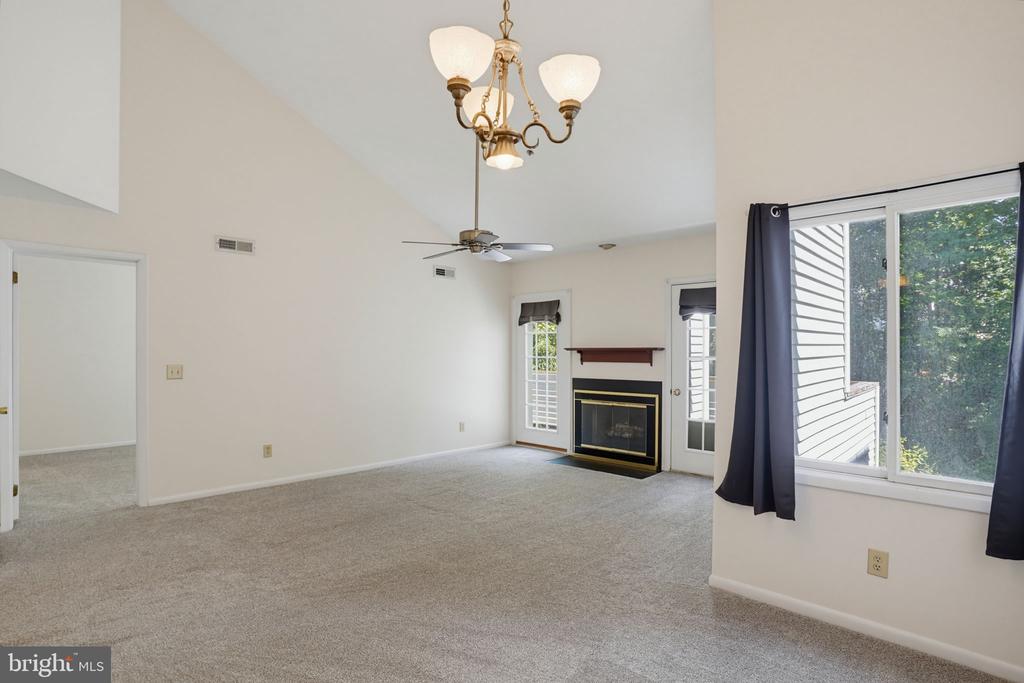 407 MADELINE COURT