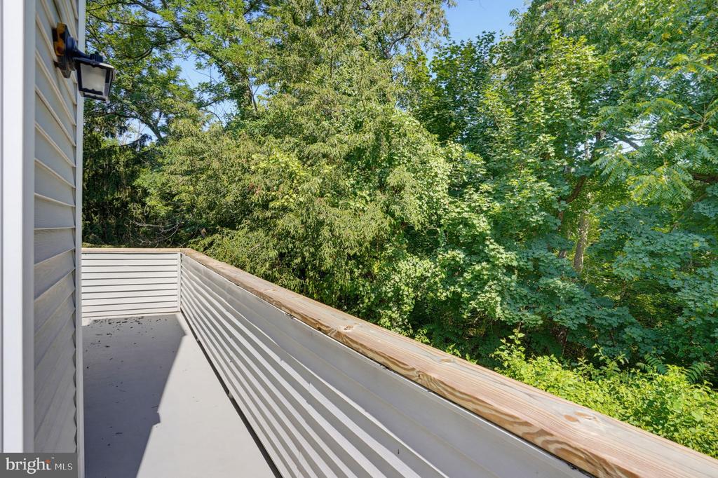 407 MADELINE COURT
