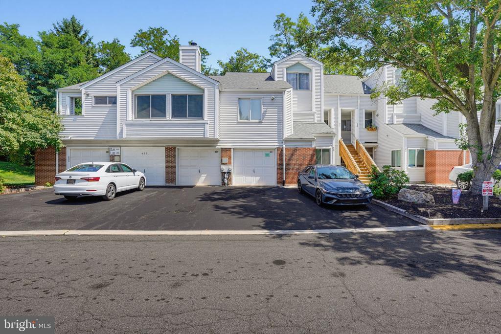 407 MADELINE COURT