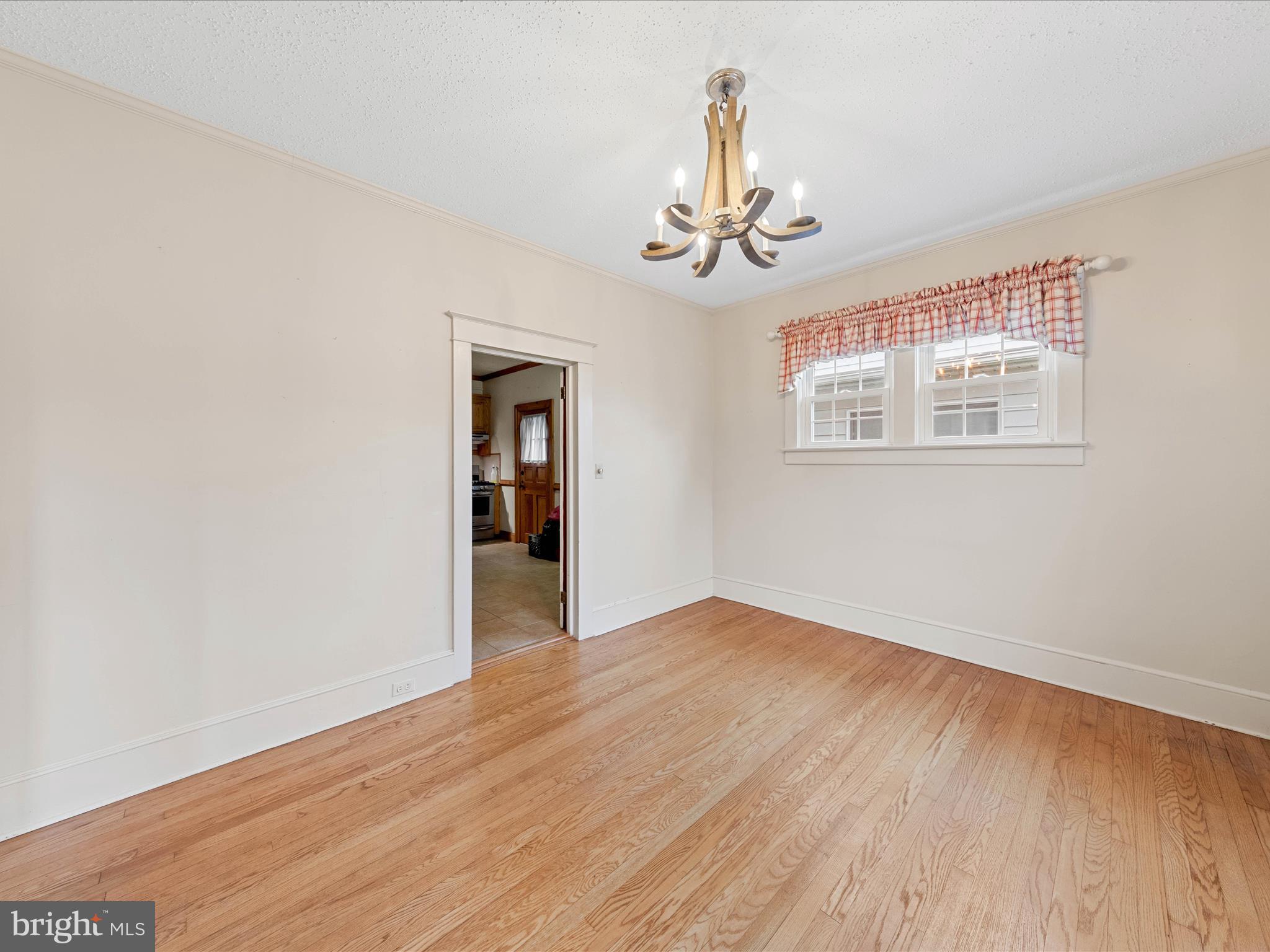 6 W CLARKE AVENUE