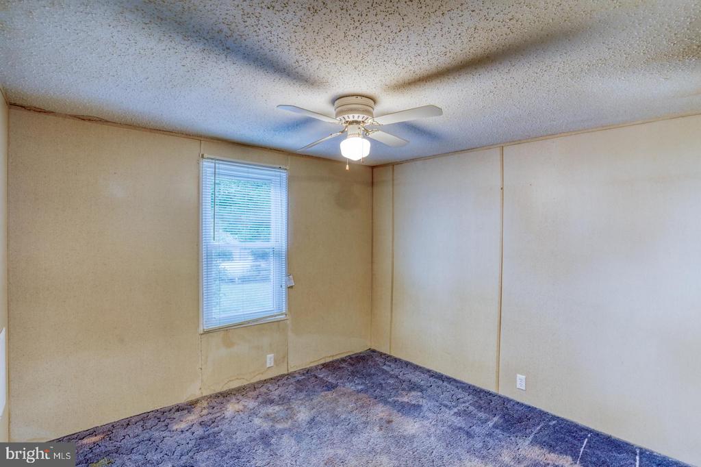32588 CAPTAINS WAY