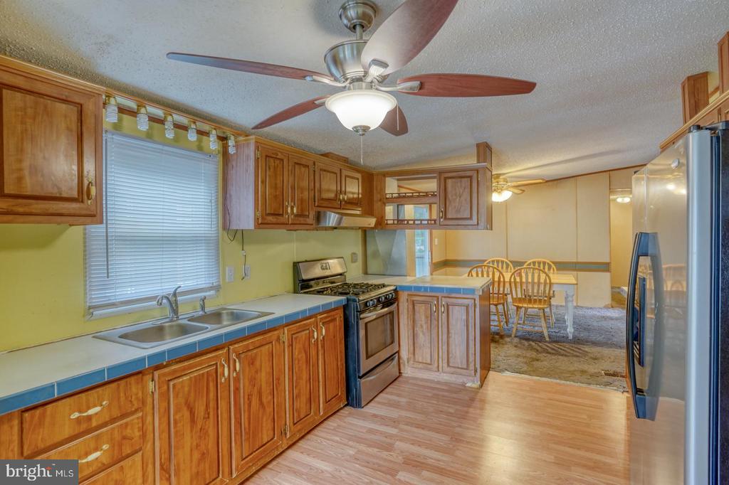 32588 CAPTAINS WAY