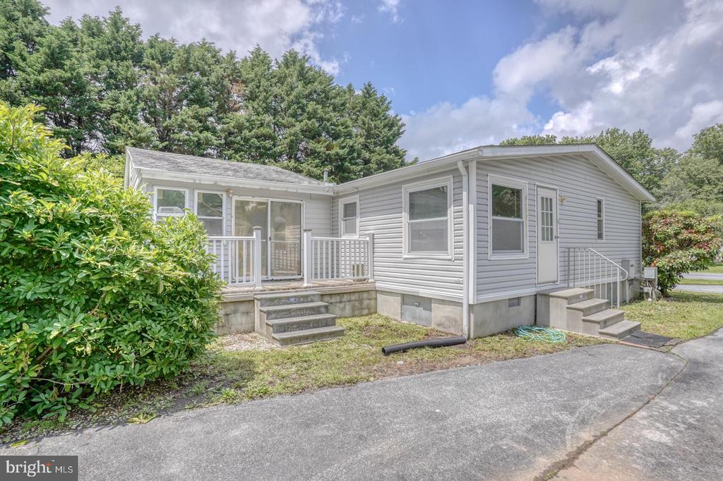 32588 CAPTAINS WAY