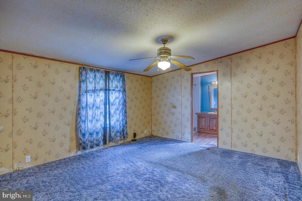 32588 CAPTAINS WAY