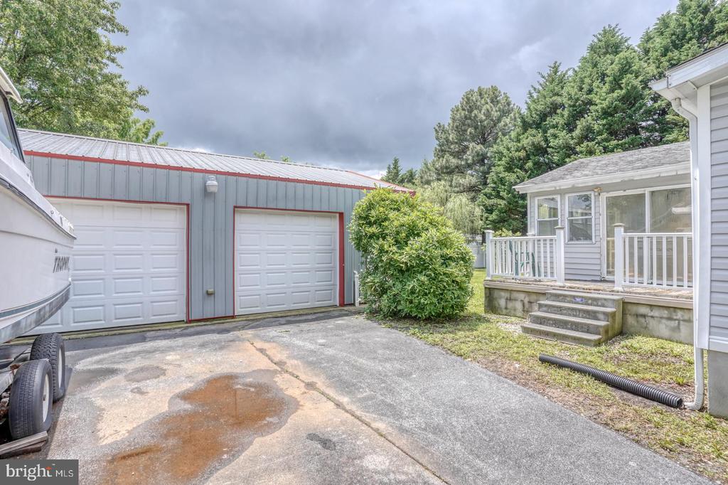 32588 CAPTAINS WAY