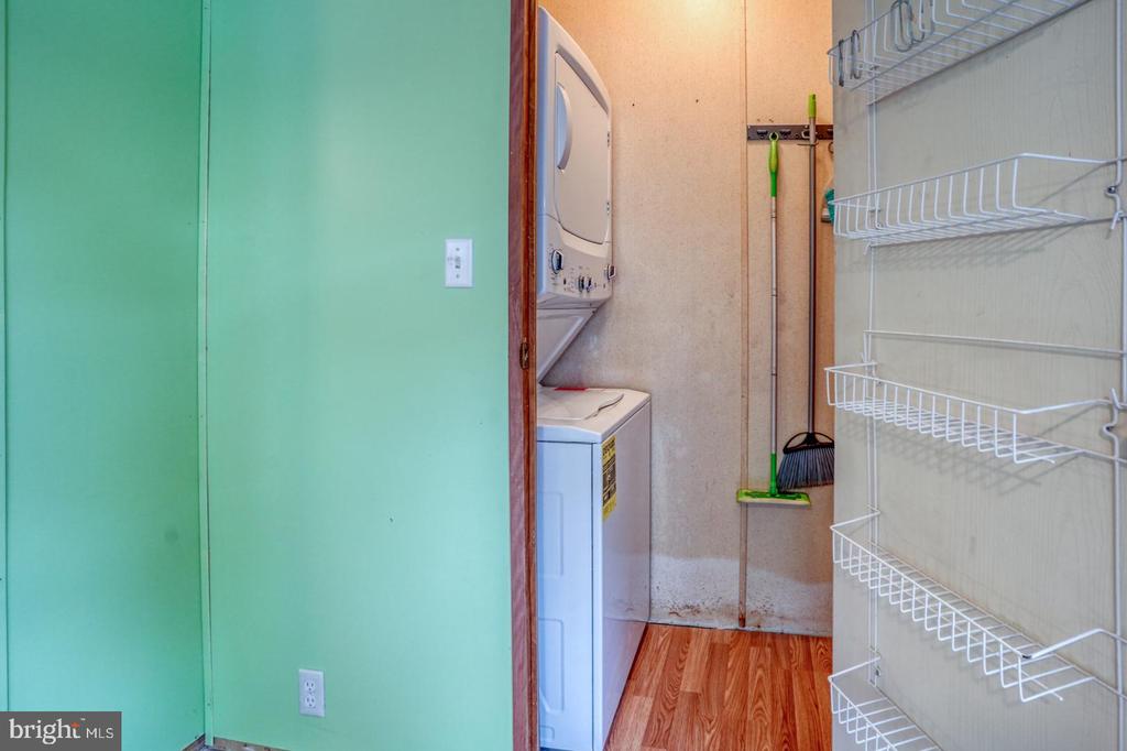 32588 CAPTAINS WAY