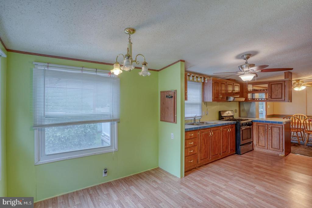 32588 CAPTAINS WAY