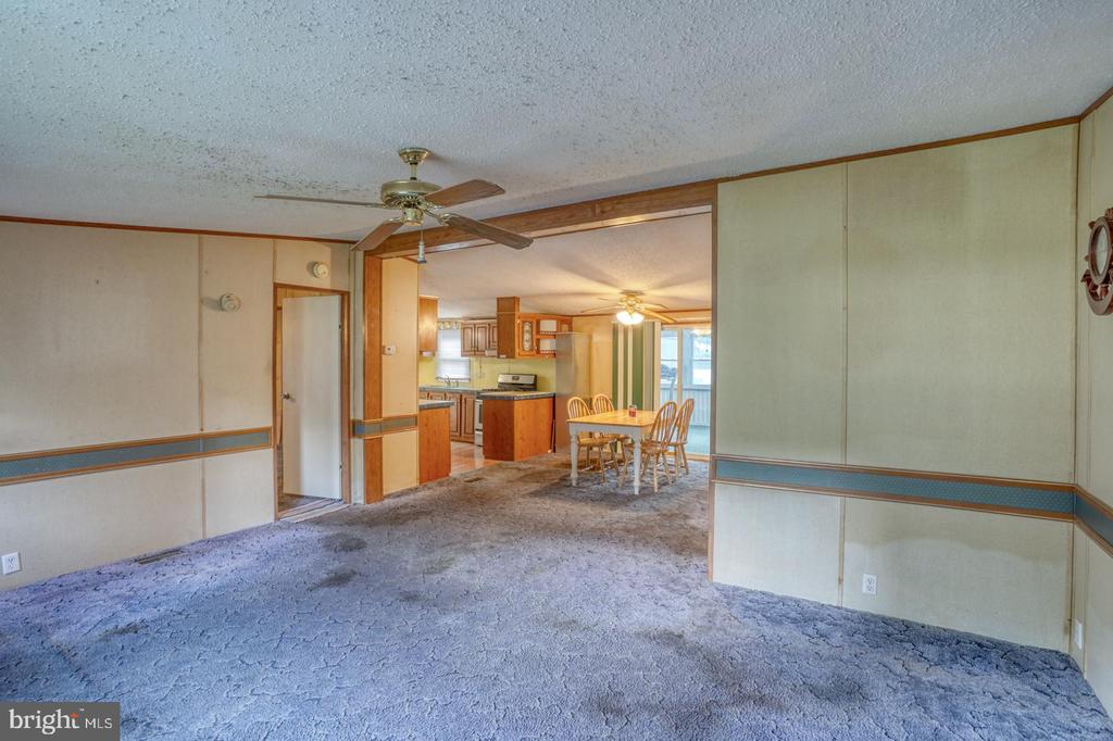 32588 CAPTAINS WAY