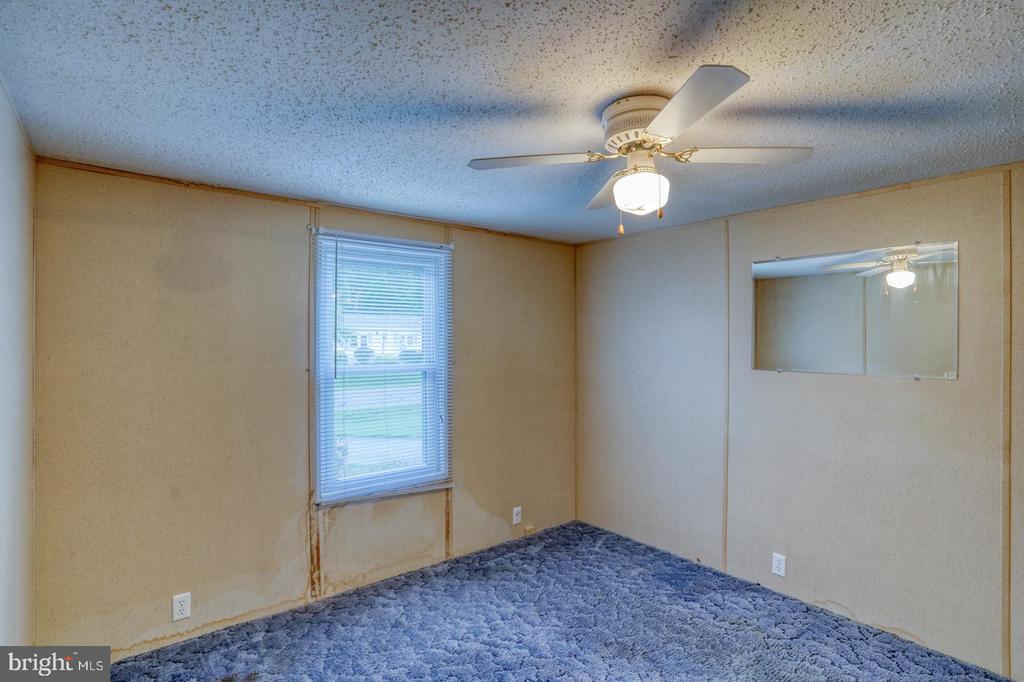 32588 CAPTAINS WAY