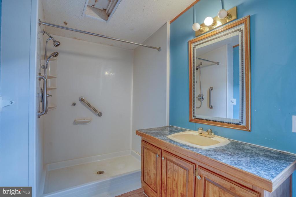 32588 CAPTAINS WAY