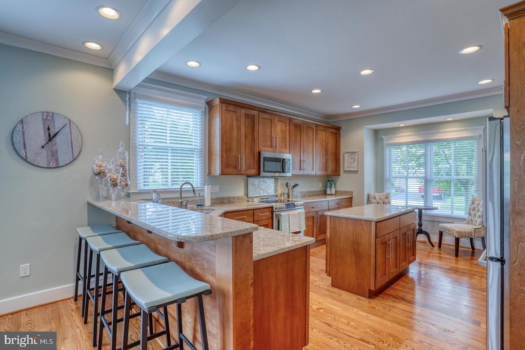 36102 VIREO CIRCLE