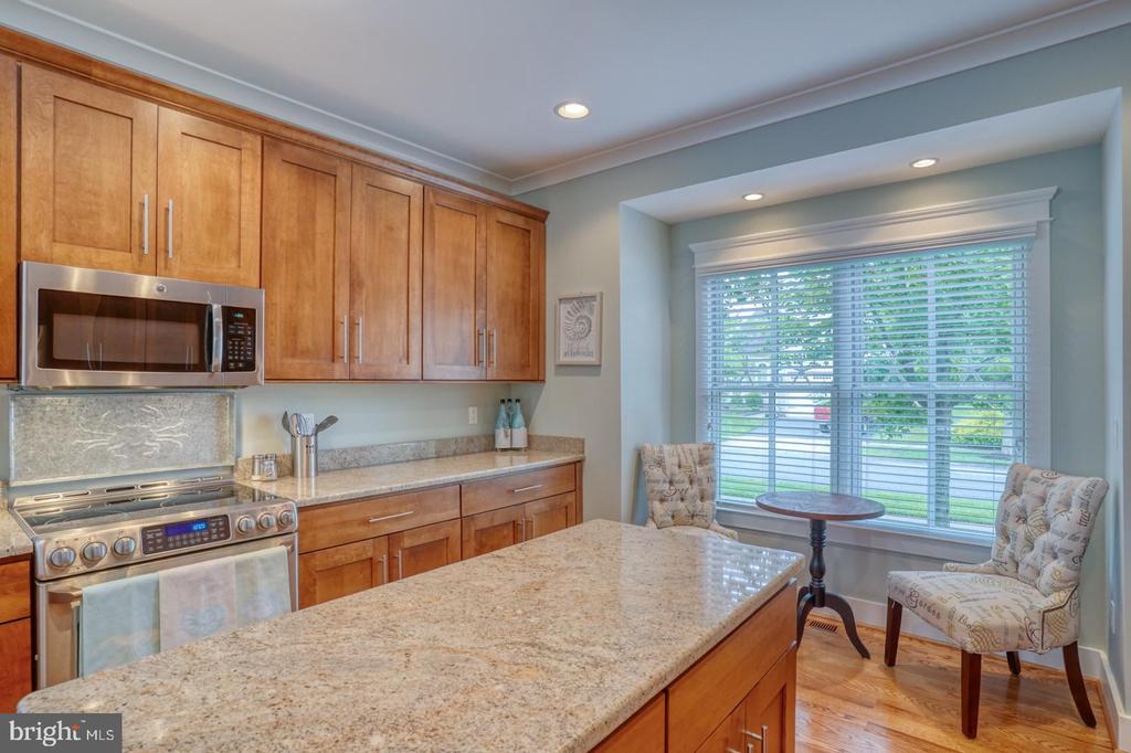 36102 VIREO CIRCLE