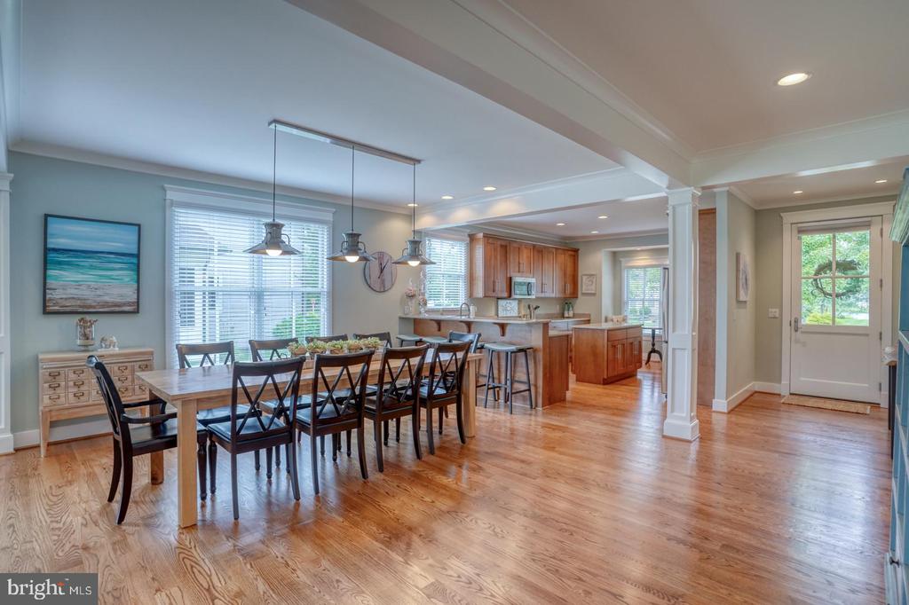 36102 VIREO CIRCLE