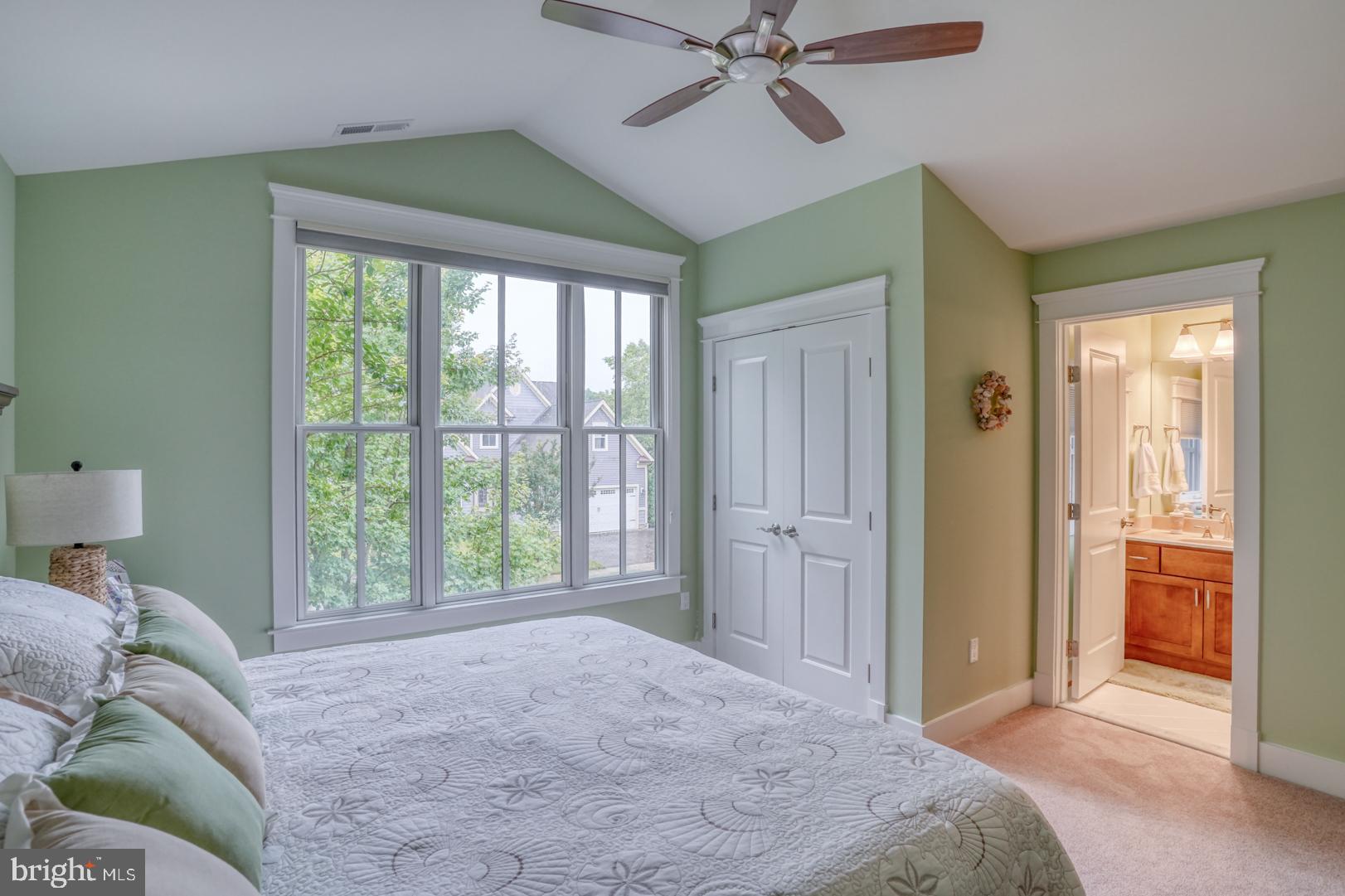 36102 VIREO CIRCLE
