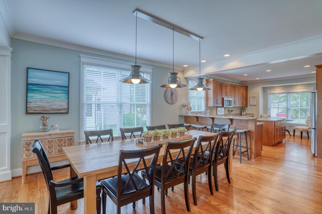 36102 VIREO CIRCLE
