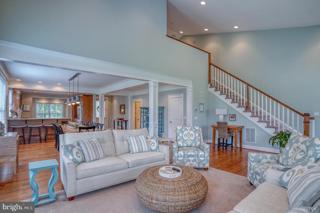 36102 VIREO CIRCLE