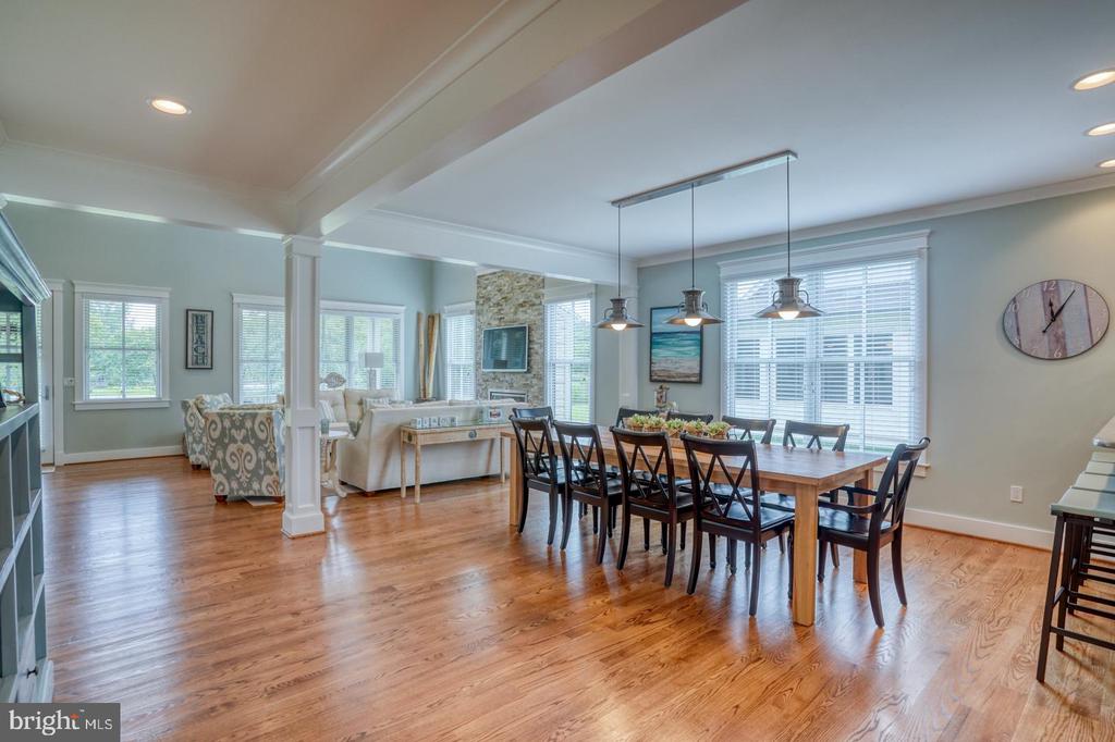 36102 VIREO CIRCLE