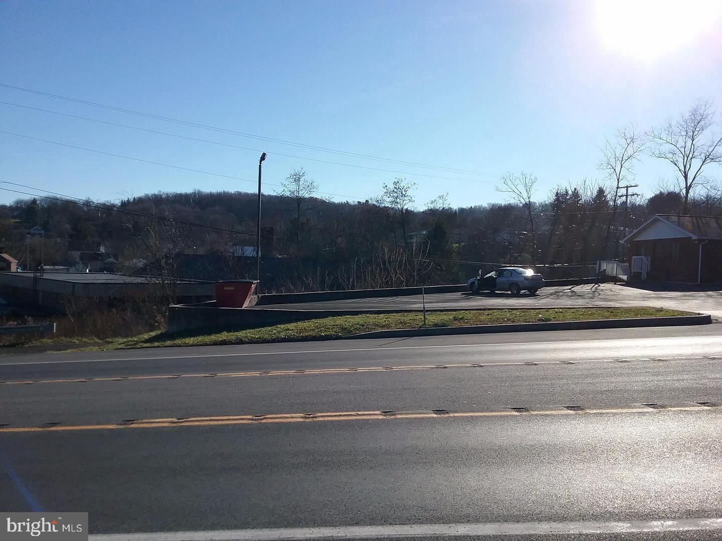 ROUTE 40 ROAD