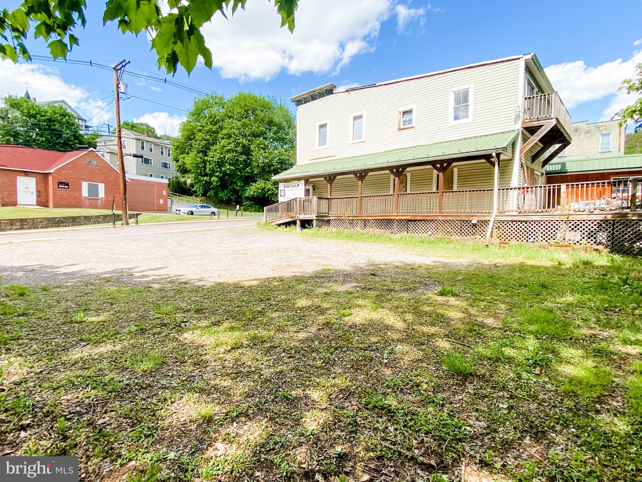 3 W MAIN STREET