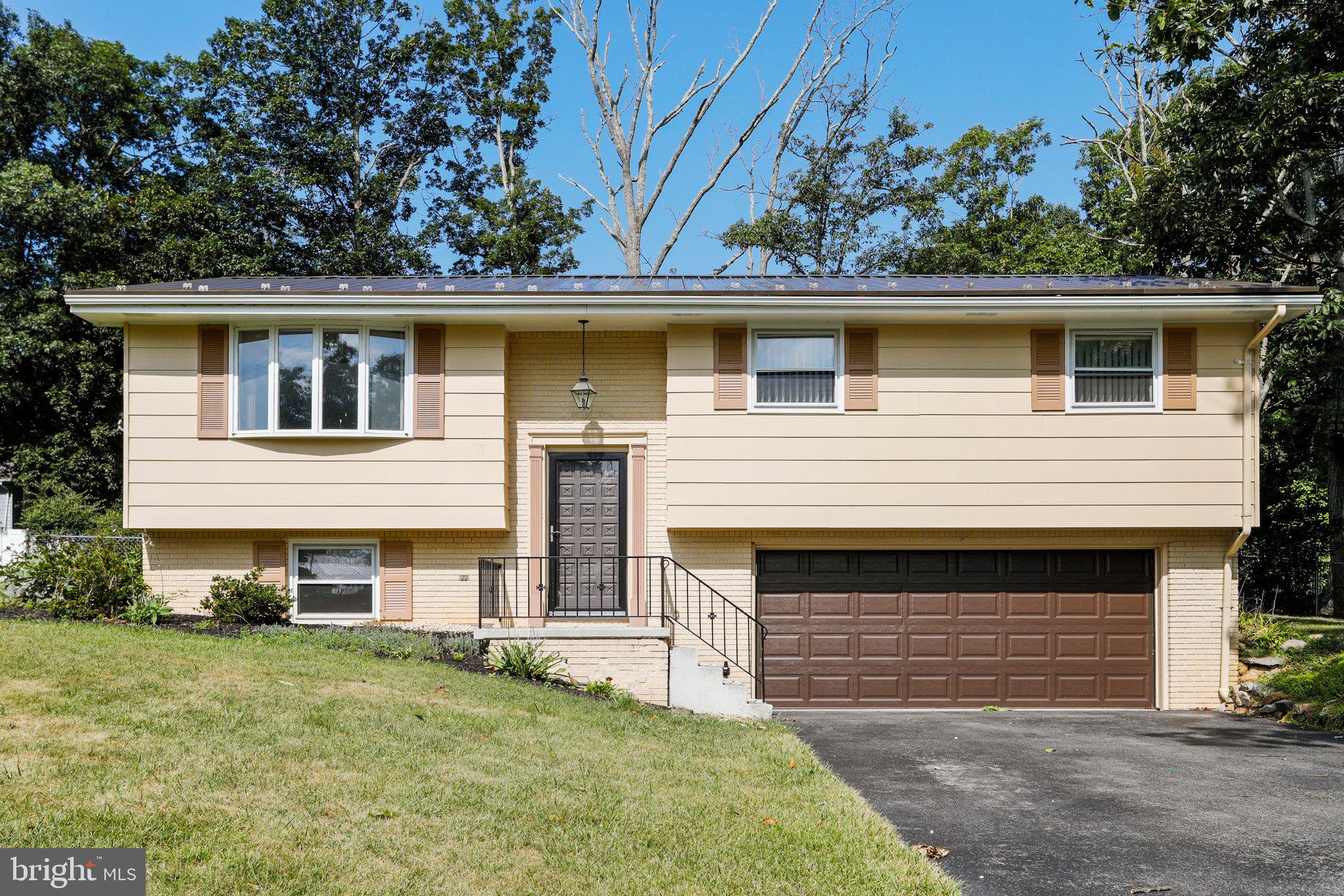 14817 VIEWCREST ROAD SW