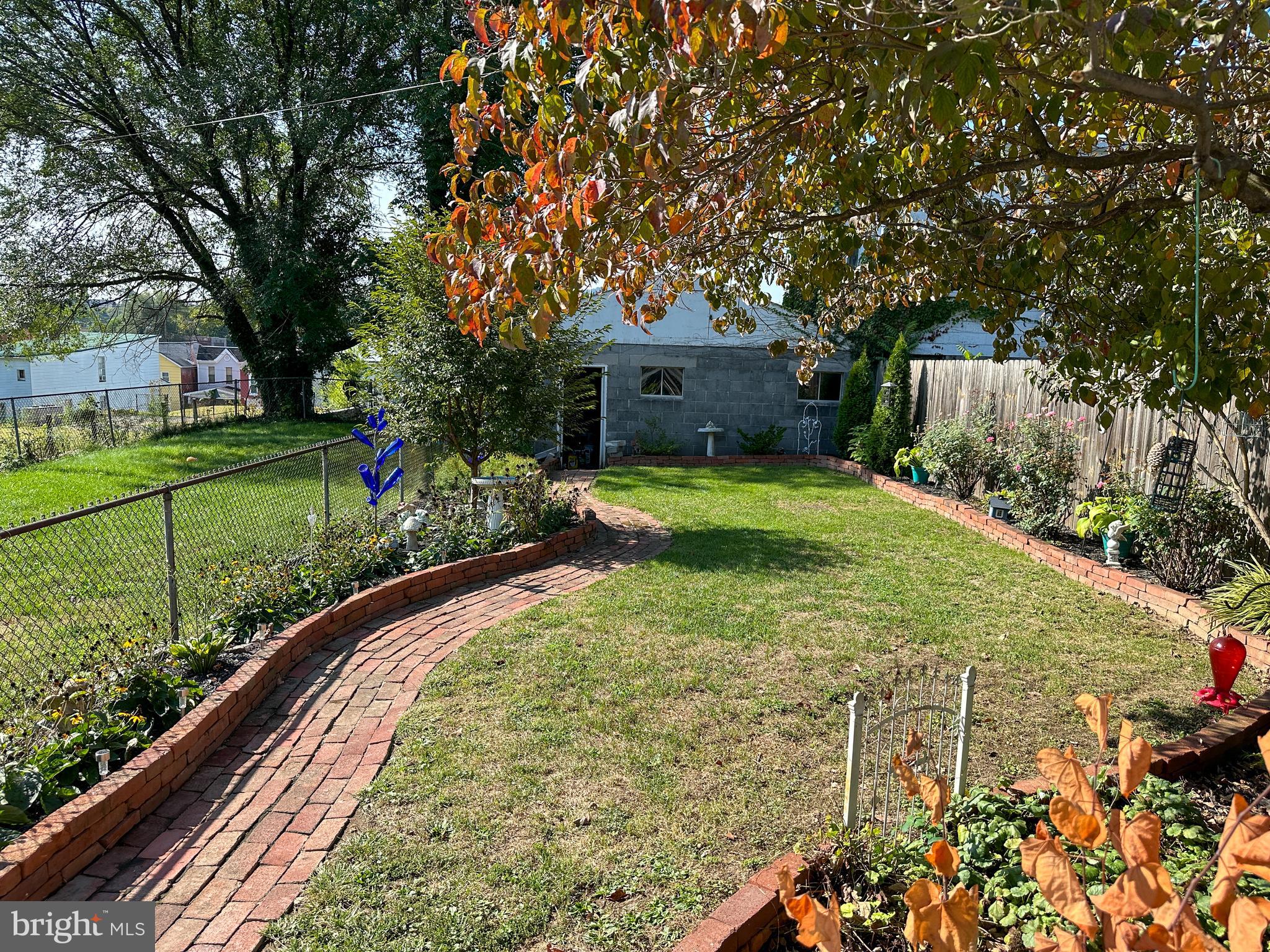 448 WALNUT STREET