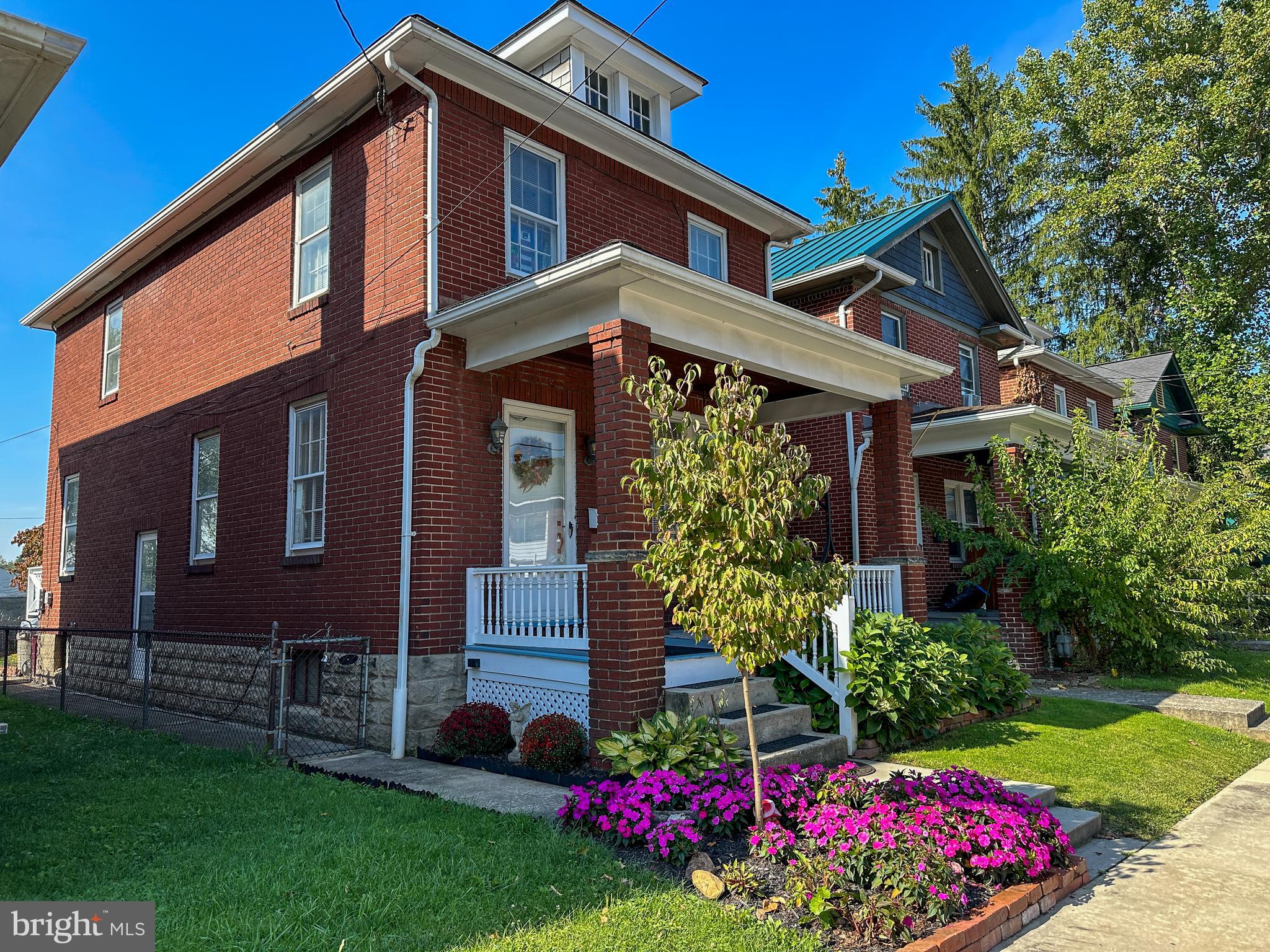 448 WALNUT STREET