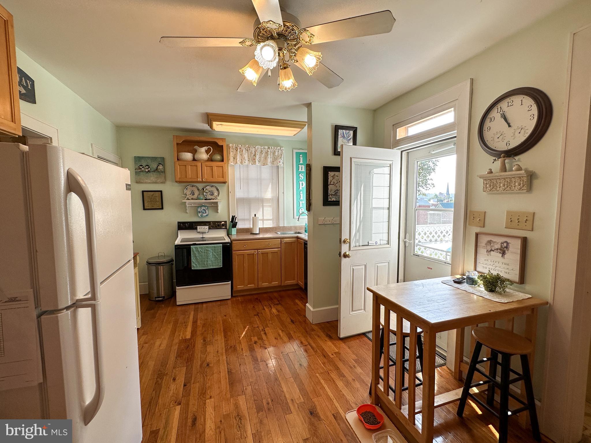 448 WALNUT STREET