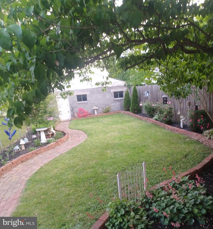 448 WALNUT STREET