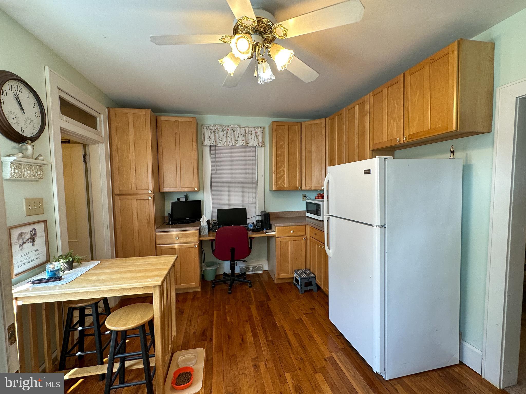 448 WALNUT STREET