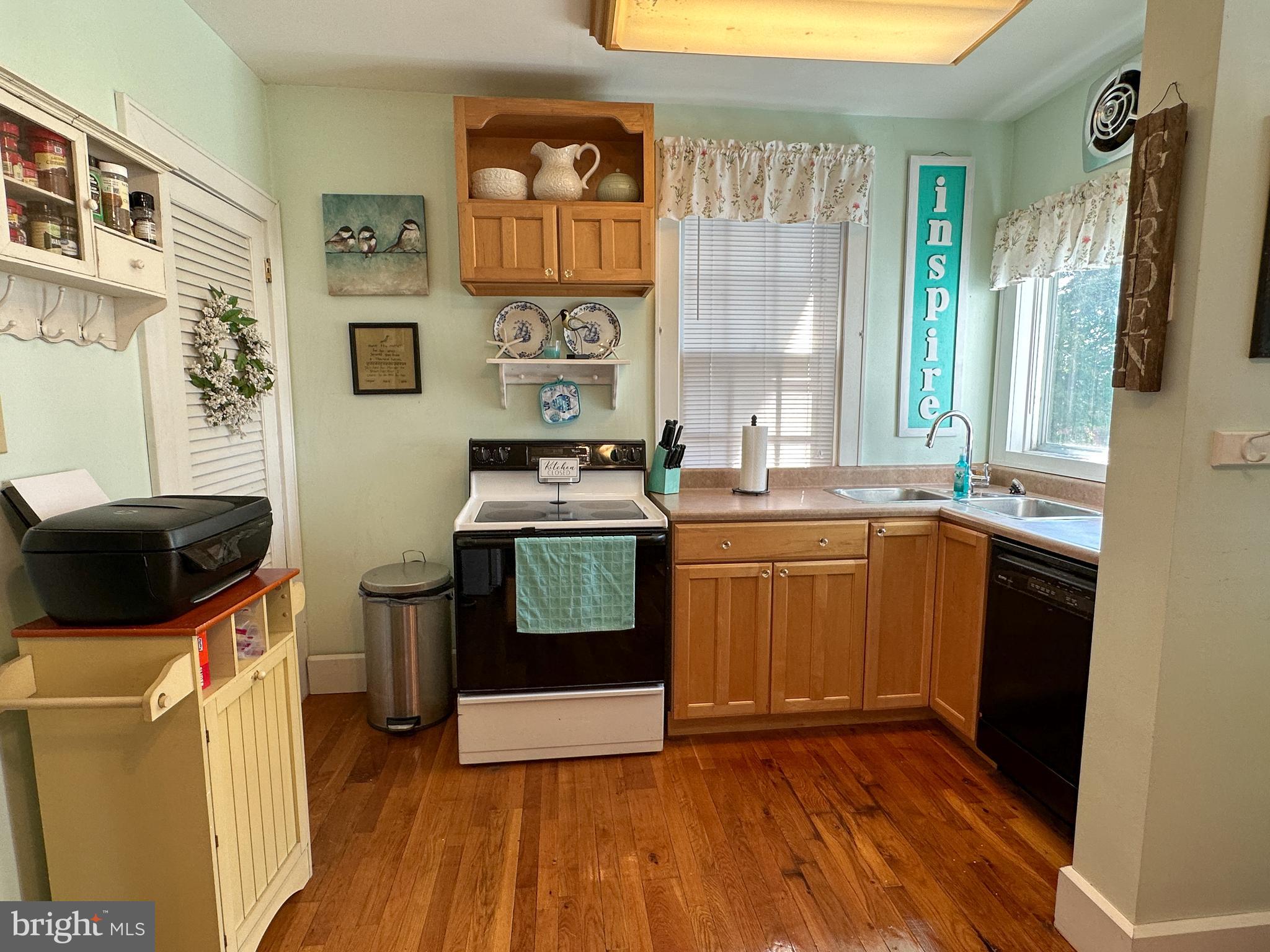 448 WALNUT STREET