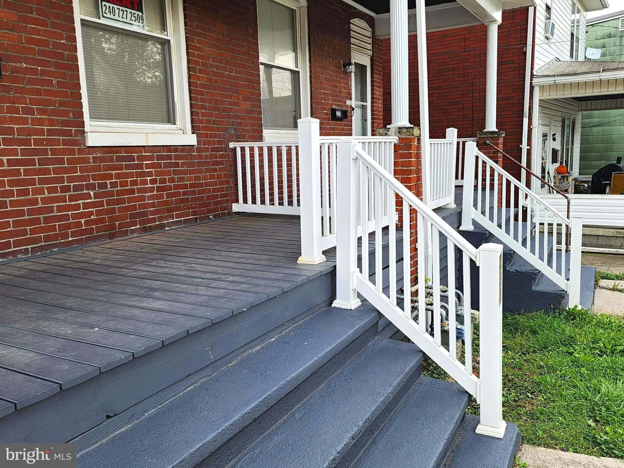 229 PEAR STREET