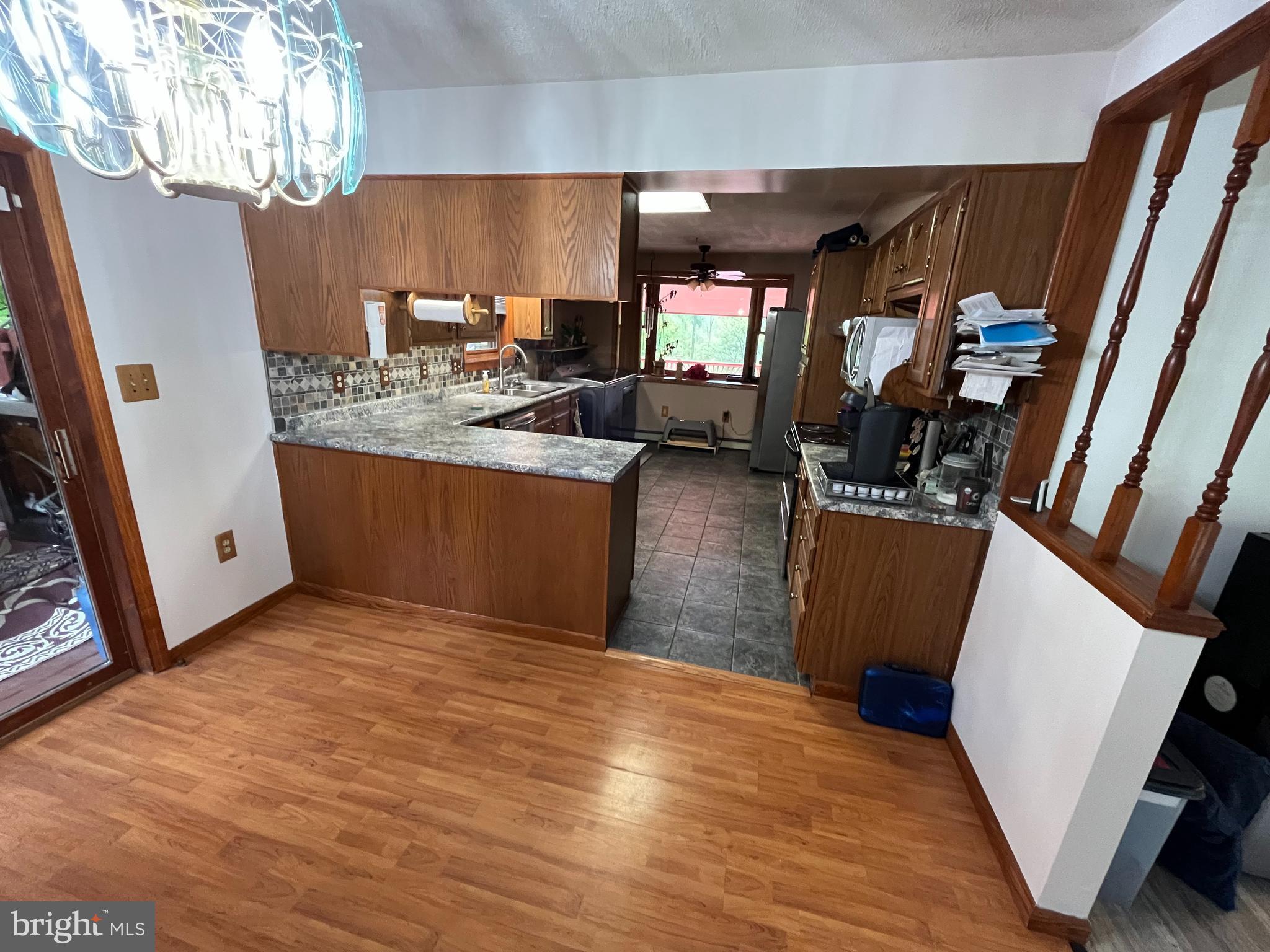 10207 SIVIC LANE
