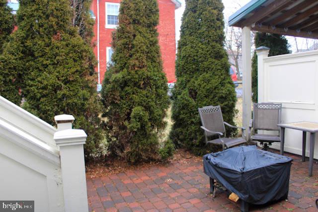15 FROST AVENUE