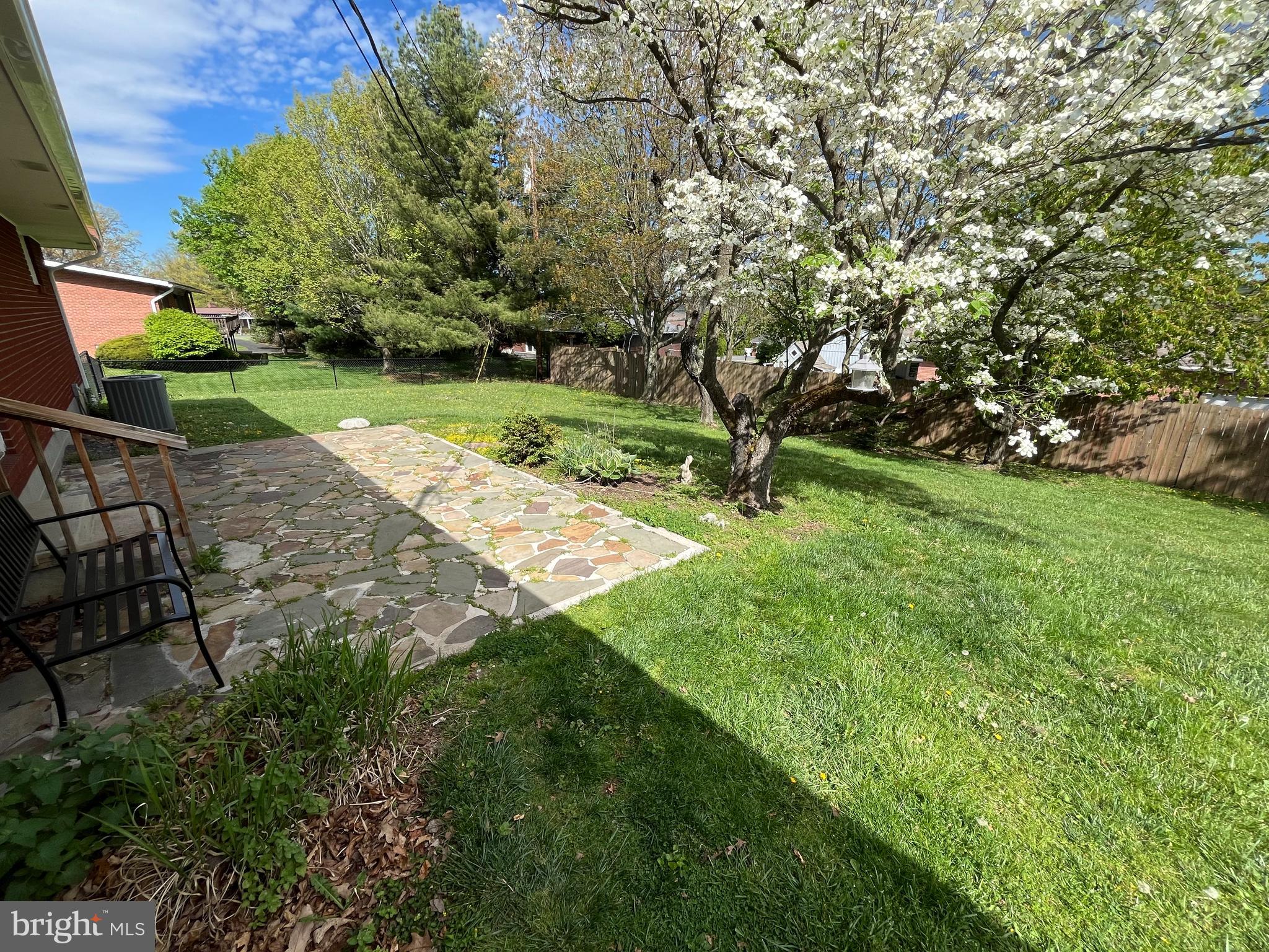59 HAWTHORNE DRIVE