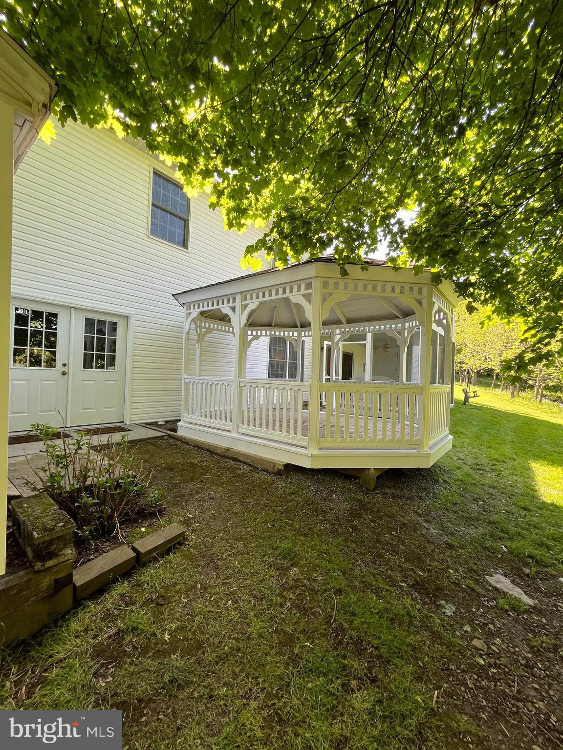 19 STANDISH STREET