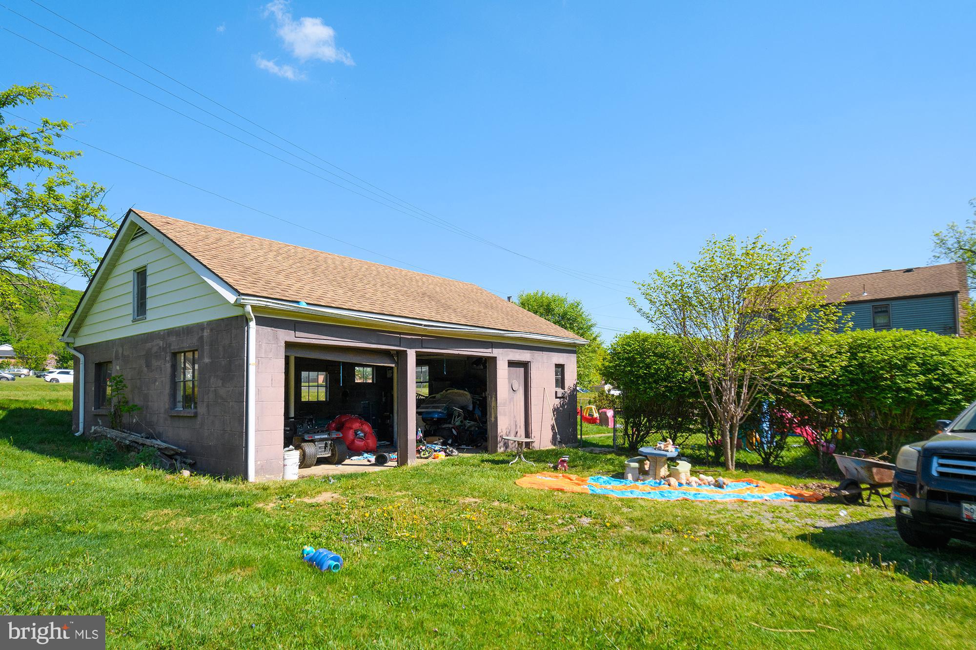 26 PARKSIDE BOULEVARD