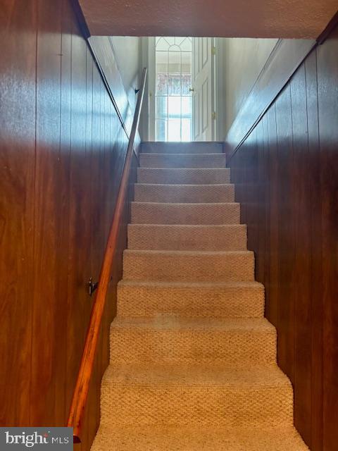 208 BRADDOCK HEIGHTS