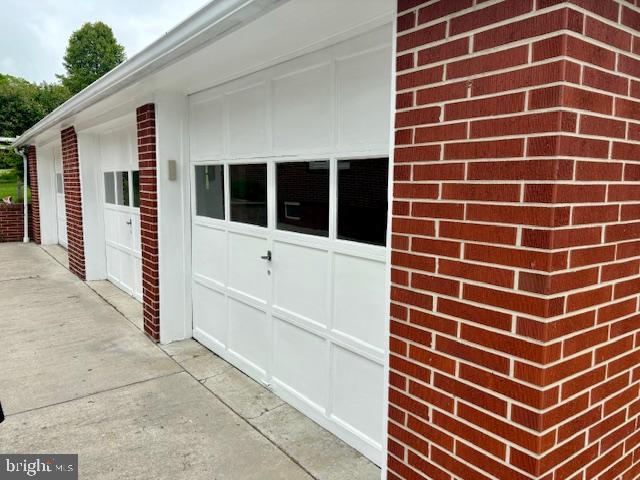 208 BRADDOCK HEIGHTS
