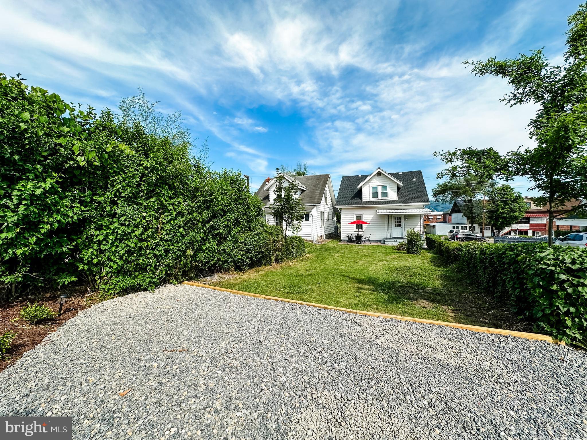 2 NEW HAMPSHIRE AVENUE