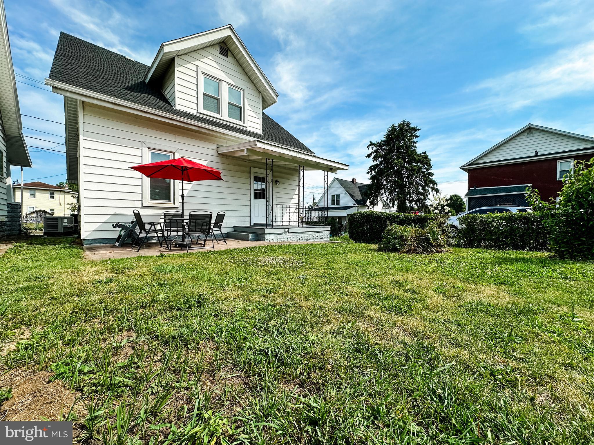 2 NEW HAMPSHIRE AVENUE