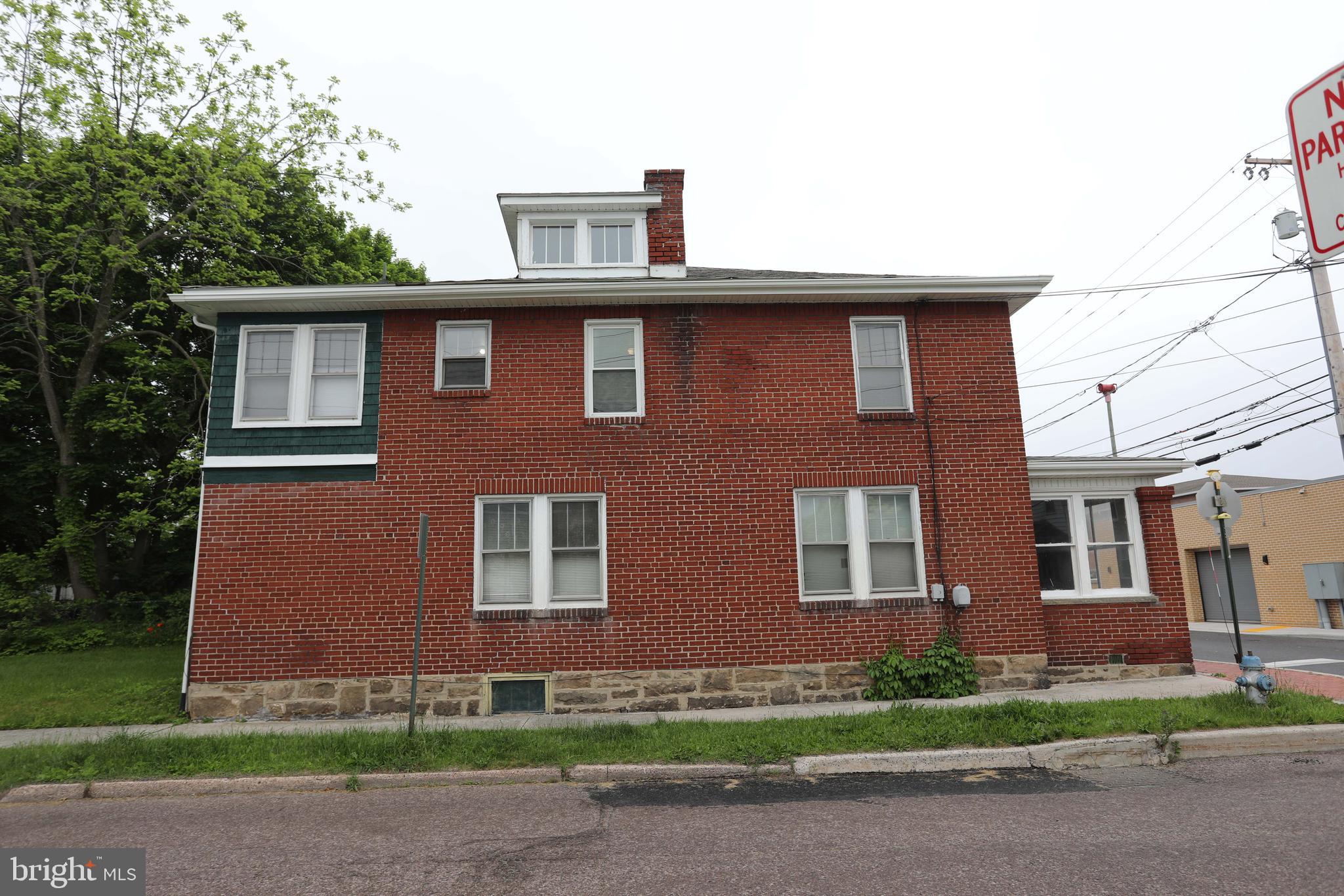 33 S WATER STREET
