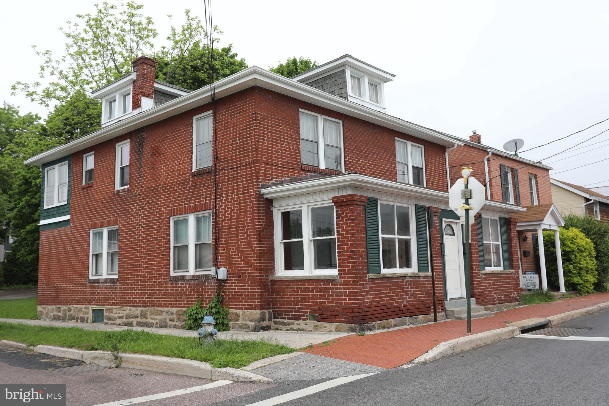 33 S WATER STREET
