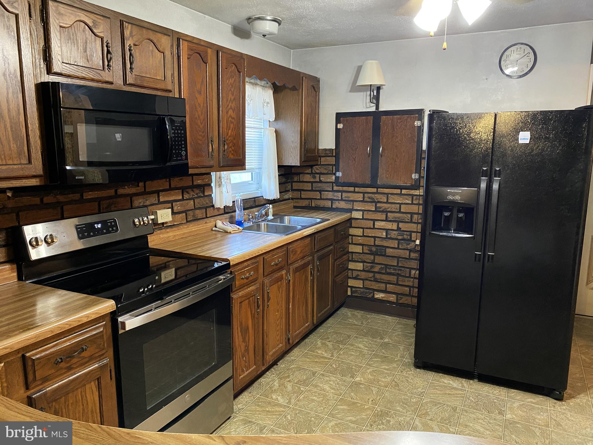 10129 MASON DIXON VIEW