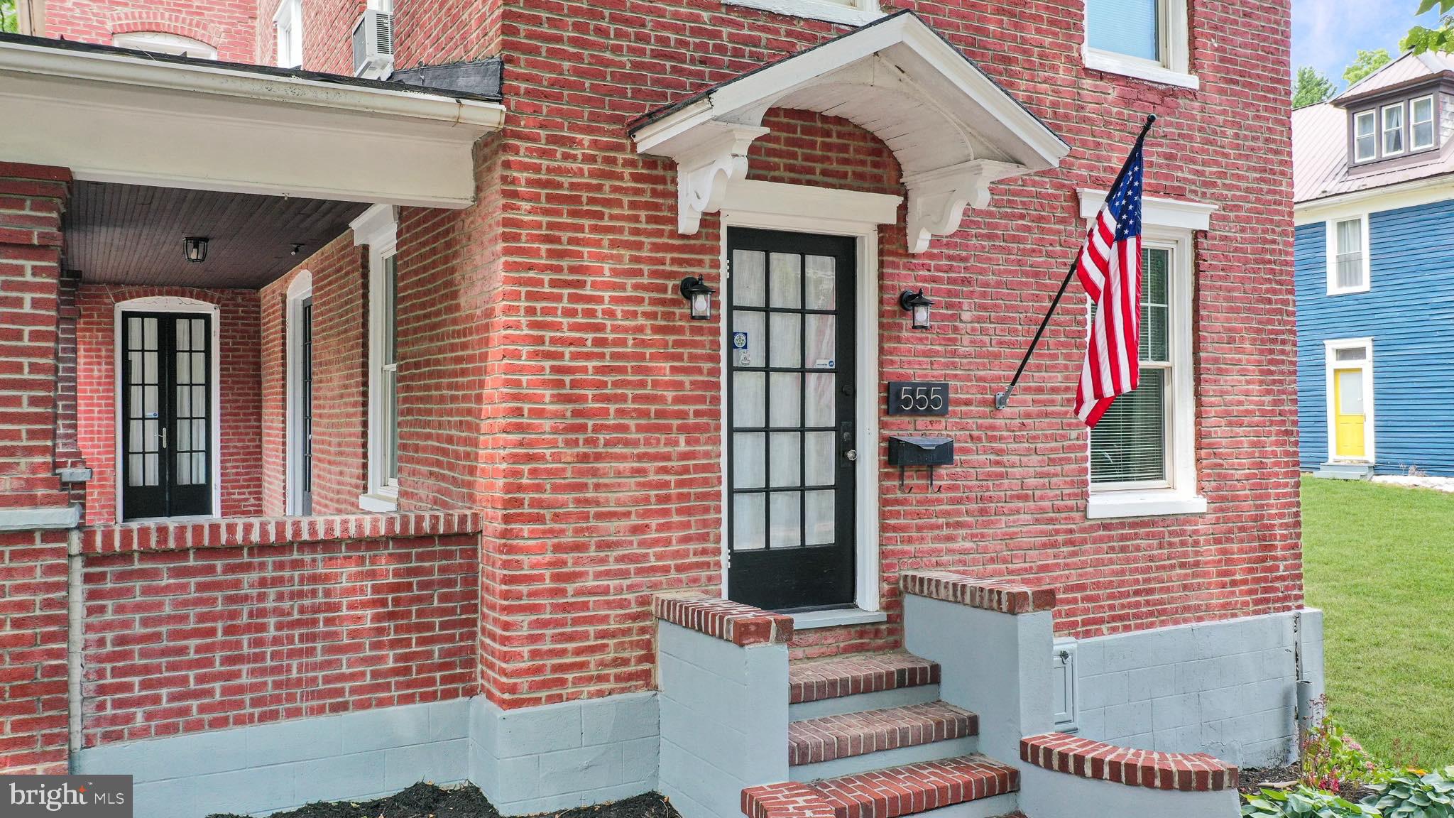 555 GREENE STREET