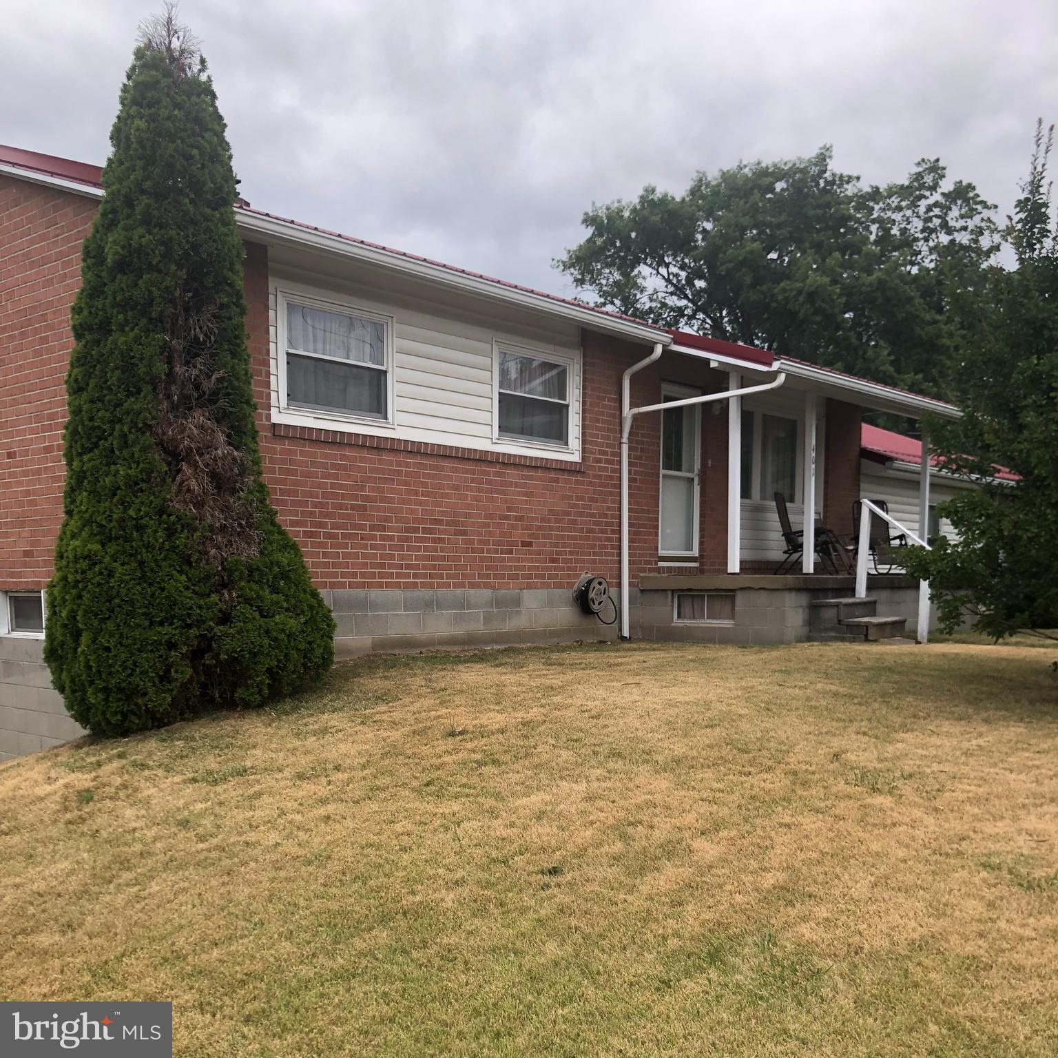 401 WEMPE DRIVE
