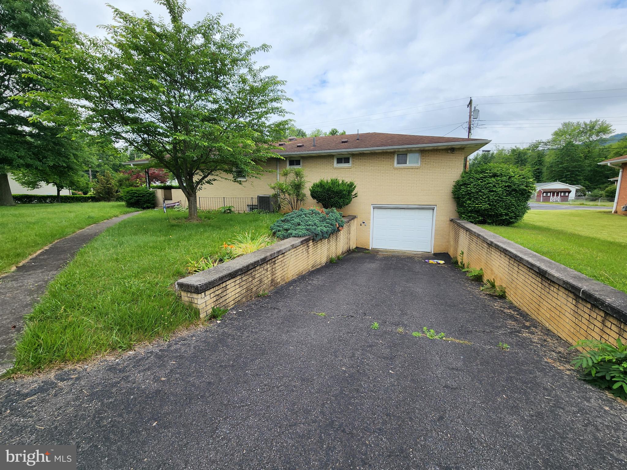 26 E CLEMENT STREET
