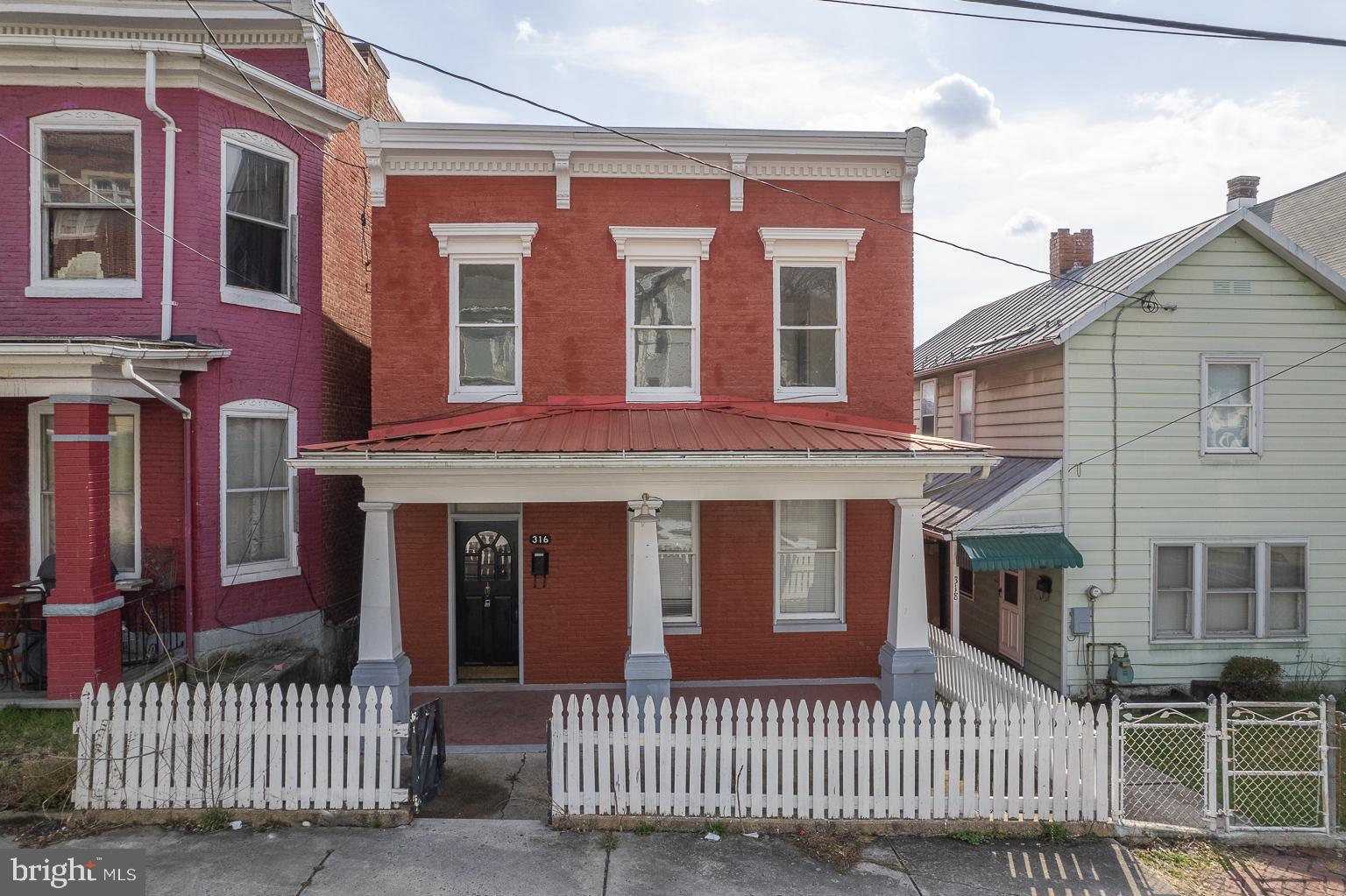 316 COLUMBIA STREET